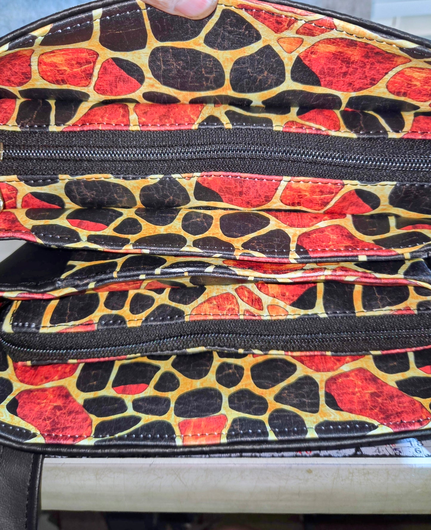 Duplicity handbag