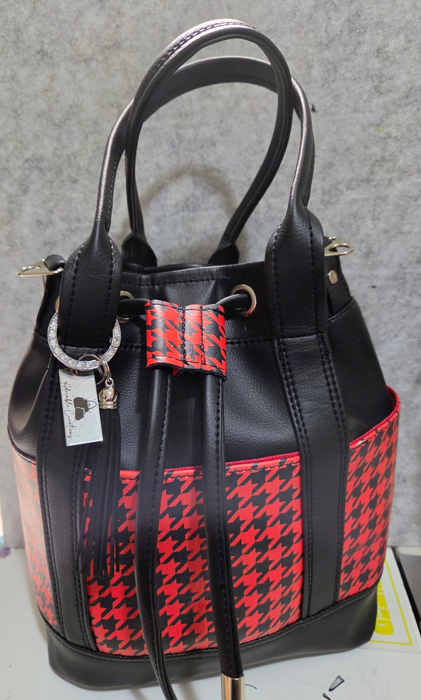 Marzia bucket bag